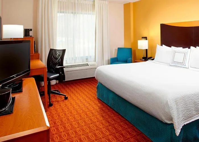 Fairfield And Neville Island Hotel 2*