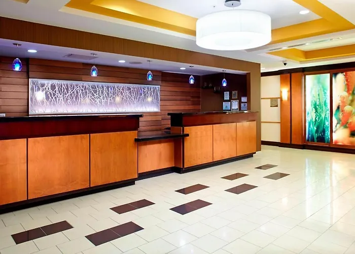 Fairfield And Neville Island Hotel 2*